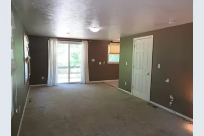32 Oak St, Pembroke, MA 02359 - Photo 7