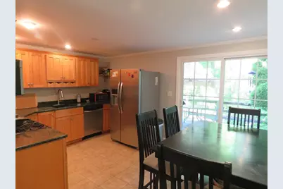 32 Oak St, Pembroke, MA 02359 - Photo 5