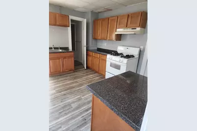 13 Sackett St #2L, Westfield, MA 01085 - Photo 3
