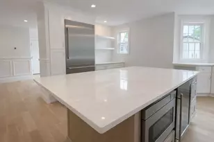 66 Pleasant St, Marblehead, MA 01945 - Photo 7