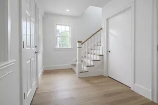 66 Pleasant St, Marblehead, MA 01945 - Photo 3