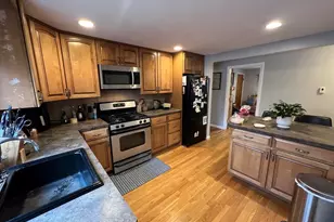 34 Grandview Ave, Watertown, MA 02472 - Photo 3