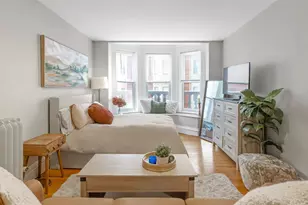 8 Garrison St, Boston, MA 02116 - Photo 5