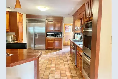 150 Gordon Rd, Newton, MA 02468 - Photo 5