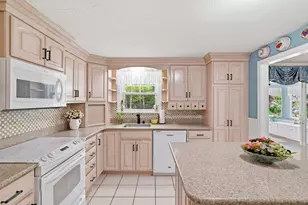 17 Briggs Ave, Bourne, MA 02532 - Photo 7