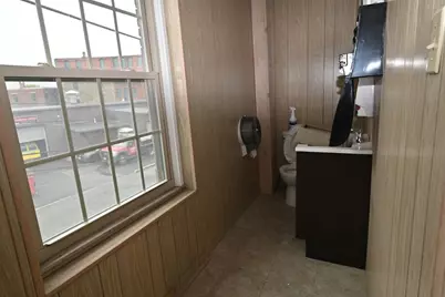 590 Dutton St, Lowell, MA 01854 - Photo 19