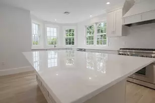 66 Pleasant St, Marblehead, MA 01945 - Photo 7