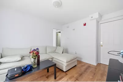 8 Cherry St, Lowell, MA 01852 - Photo 19