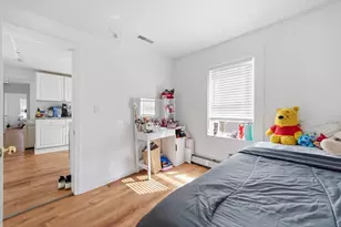 8 Cherry St, Lowell, MA 01852 - Photo 27
