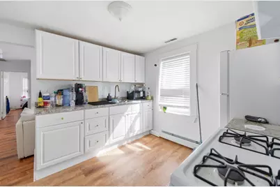 8 Cherry St, Lowell, MA 01852 - Photo 17