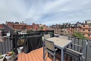 241 Beacon St, Boston, MA 02116 - Photo 27