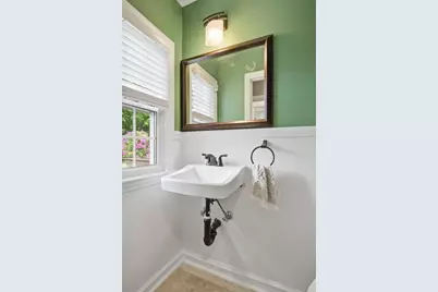 620 Roosevelt Ave, Springfield, MA 01118 - Photo 17
