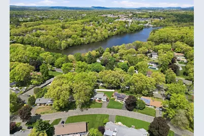 620 Roosevelt Ave, Springfield, MA 01118 - Photo 5
