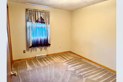 90 Augustus St, Fall River, MA 02721 - Photo 13
