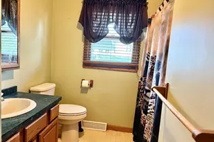 90 Augustus St, Fall River, MA 02721 - Photo 15