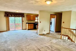 90 Augustus St, Fall River, MA 02721 - Photo 7