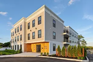 105 Sea St, Quincy, MA 02169 - Photo 1