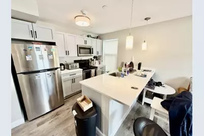 882 Mass Ave #2E, Arlington, MA 02476 - Photo 3