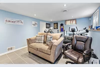 27 Dexter Ave, Dracut, MA 01826 - Photo 23