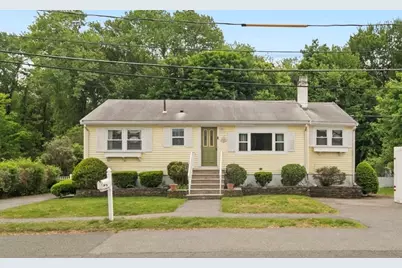 12 Karen Rd, Woburn, MA 01801 - Photo 1