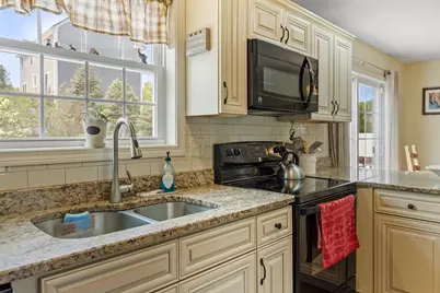 13 Ballard Ct, Leominster, MA 01453 - Photo 27