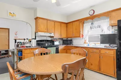 21  25 27 Pike Street, West Warwick, RI 02893 - Photo 31