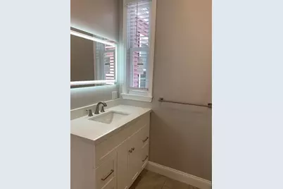 5 1/2 Edward St #2, Medford, MA 02155 - Photo 9