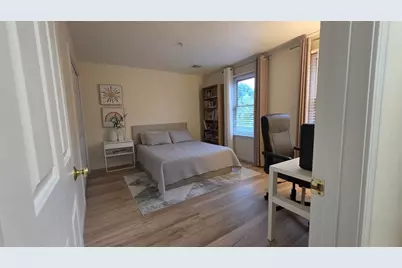 955 Pleasant St #4, Weymouth, MA 02189 - Photo 5