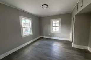 93 Friend St, Amesbury, MA 01913 - Photo 5