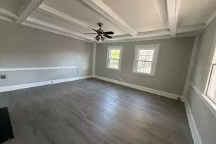 93 Friend St, Amesbury, MA 01913 - Photo 13