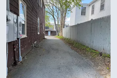 93 Friend Street #2, Amesbury, MA 01913 - Photo 11