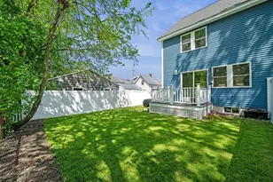 72 Manchester St, Lowell, MA 01852 - Photo 35