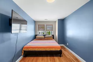 72 Manchester St, Lowell, MA 01852 - Photo 21