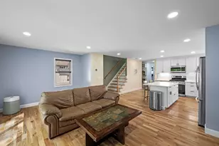 72 Manchester St, Lowell, MA 01852 - Photo 7