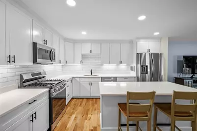 72 Manchester St #72, Lowell, MA 01852 - Photo 11