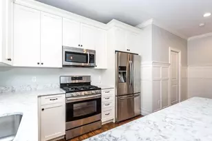49 Hall St, Waltham, MA 02453 - Photo 5