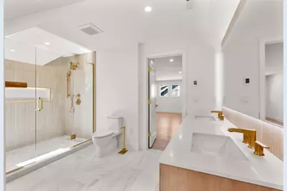 18 Naples Rd, Brookline, MA 02446 - Photo 31