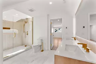 18 Naples Rd, Brookline, MA 02446 - Photo 31