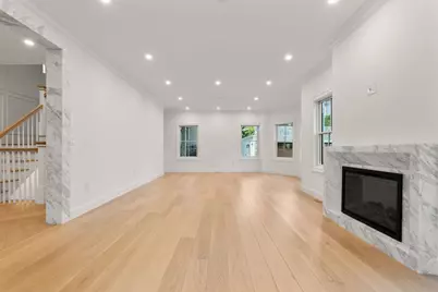18 Naples Rd, Brookline, MA 02446 - Photo 5