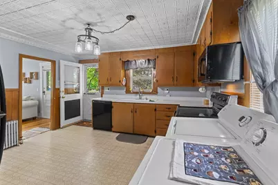 139 Morris St, Southbridge, MA 01550 - Photo 17