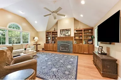 38 Berkeley St, Reading, MA 01867 - Photo 15