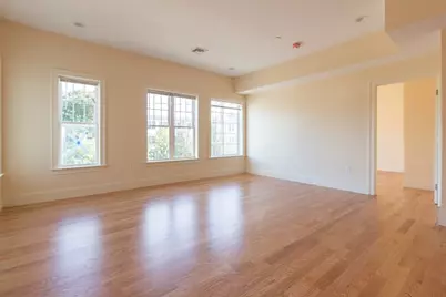 5165 Washington #13, Boston, MA 02132 - Photo 9