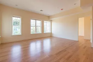 5165 Washington, Boston, MA 02132 - Photo 9