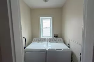 19 Claymoss Rd, Boston, MA 02135 - Photo 15