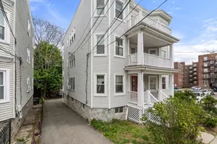 19 Claymoss Rd, Boston, MA 02135 - Photo 5