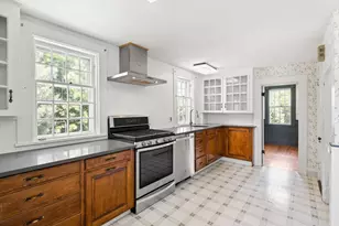 476 Cherry St, Bridgewater, MA 02324 - Photo 5