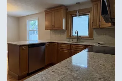 7 Puritan Road, Danvers, MA 01923 - Photo 5