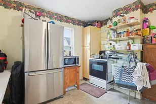 35 Oak St, Lowell, MA 01852 - Photo 13