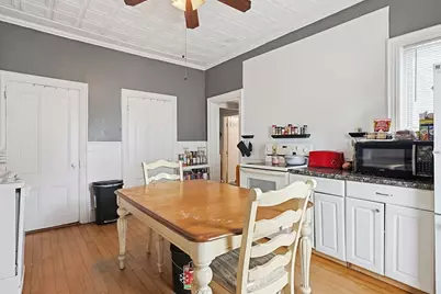 35 Oak St, Lowell, MA 01852 - Photo 5