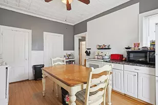 35 Oak St, Lowell, MA 01852 - Photo 5
